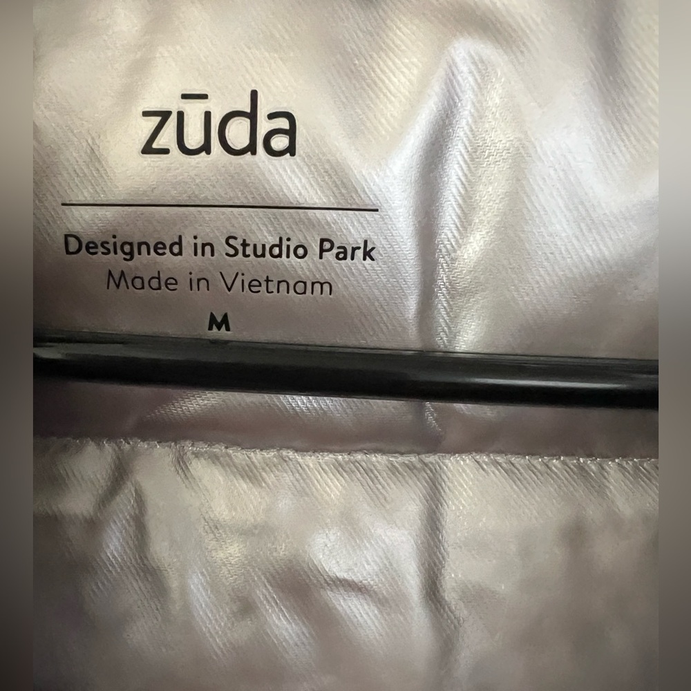 🩶 NWOT! Super Warm Metallic Puffer Coat - Picture 6 of 6